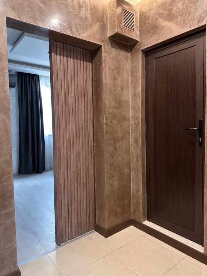 елегантен двустаен Four Seasons Апартамент *