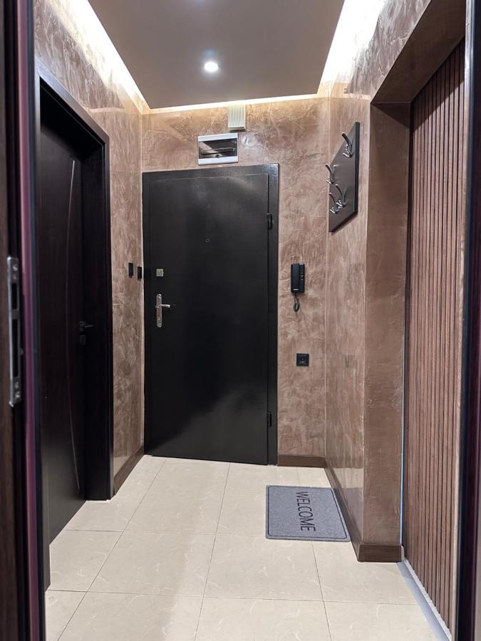елегантен двустаен Four Seasons Апартамент *